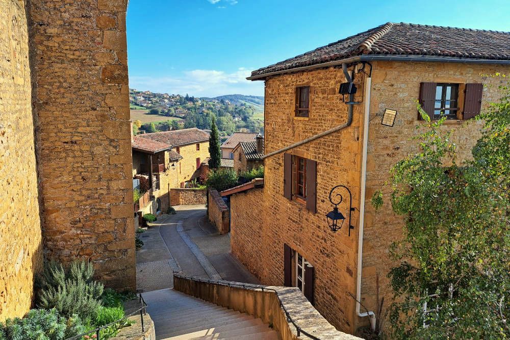 Street in Oingt